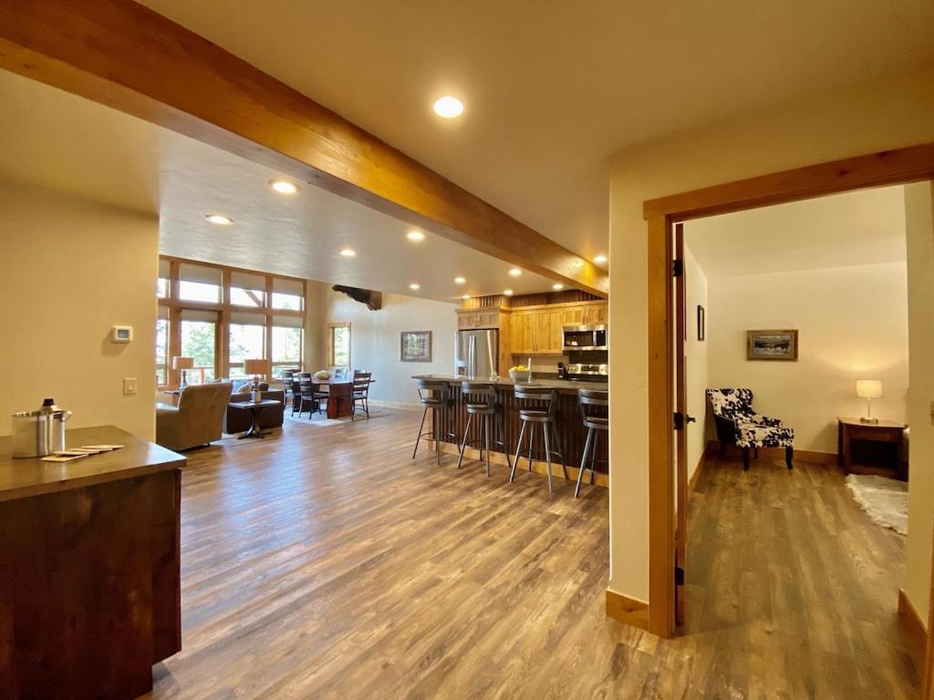 Townhome Next To Clubhouse In Exclusive Eagle Bend - The Glacier Bigfork Εξωτερικό φωτογραφία
