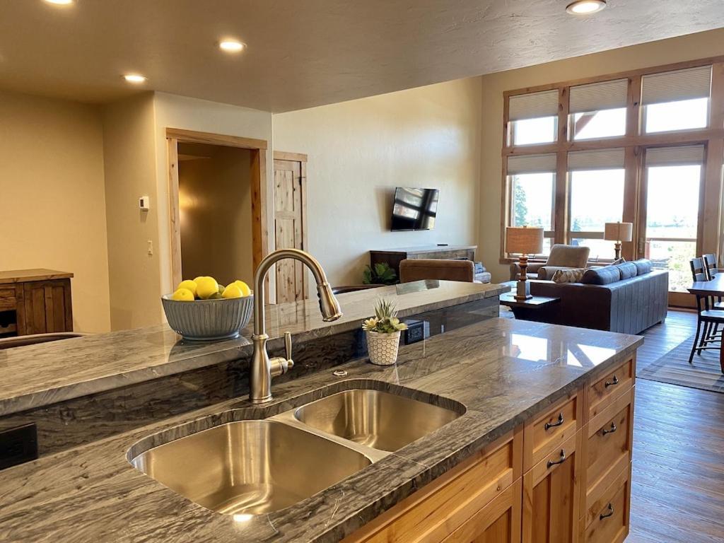 Townhome Next To Clubhouse In Exclusive Eagle Bend - The Glacier Bigfork Εξωτερικό φωτογραφία